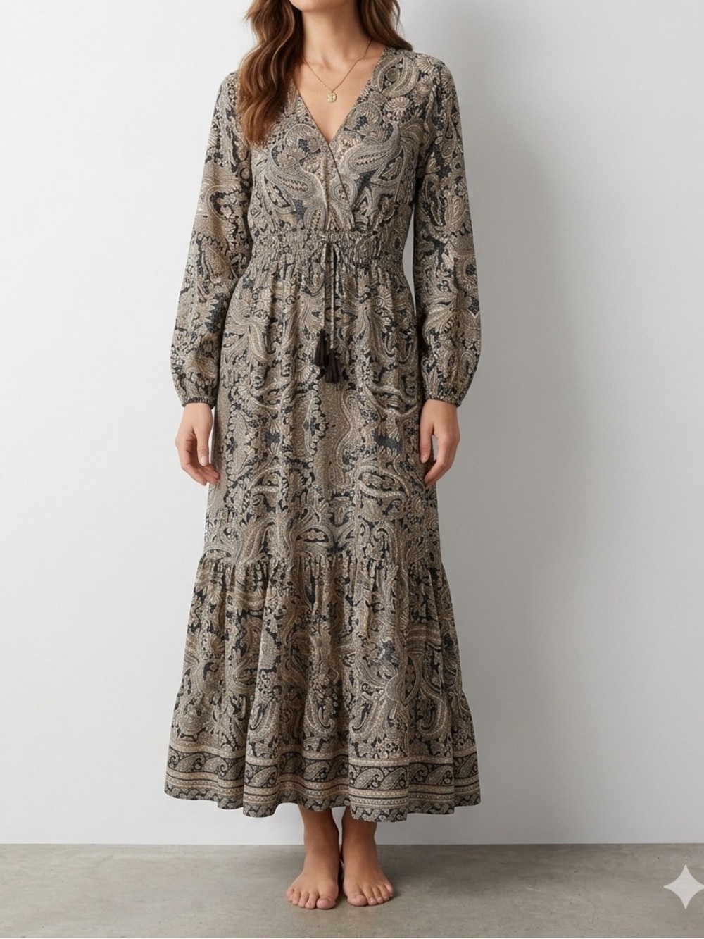 boemo Paisley Floral Maxi Dress Size M V-Neck Smocked Waist Tiered Boho❤️